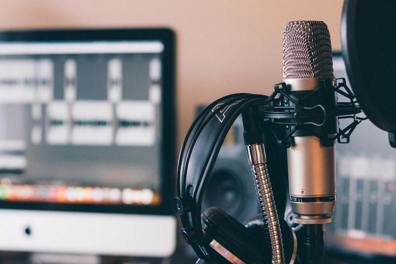 podcash-room